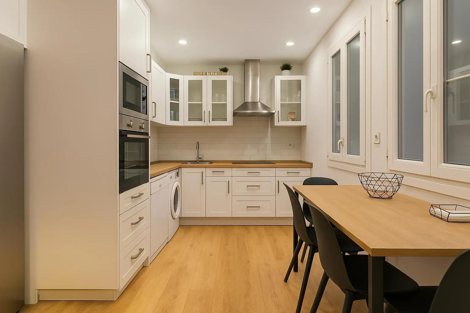 Spacious Apartment In The City Center Bilbao